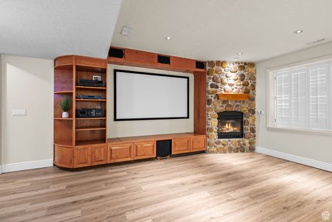 Tiny photo for 596 S CASCADE CT, Alpine, UT 84004 (MLS # 2100807)