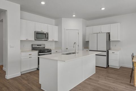 Tiny photo for 1361 S 3750 E, Spanish Fork, UT 84660 (MLS # 2173079)