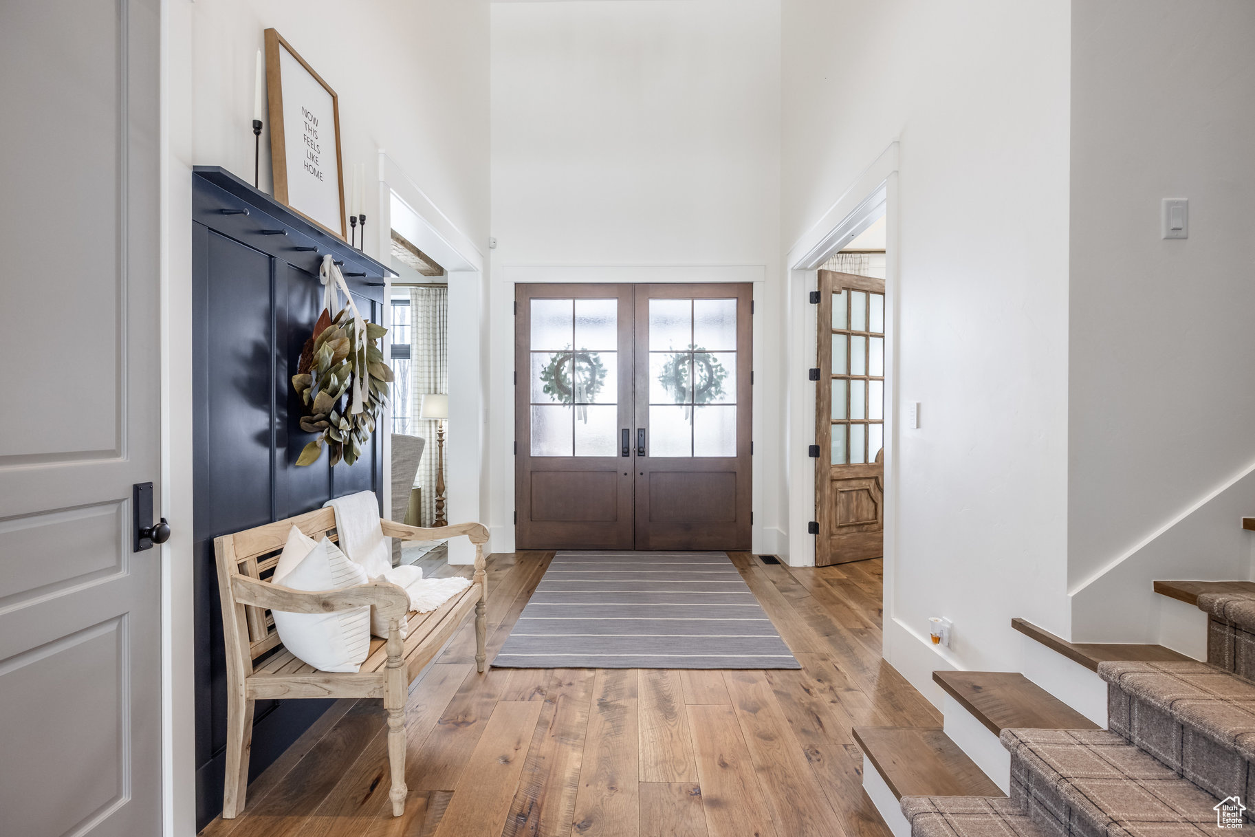 WOODLAND HILLS - Residential