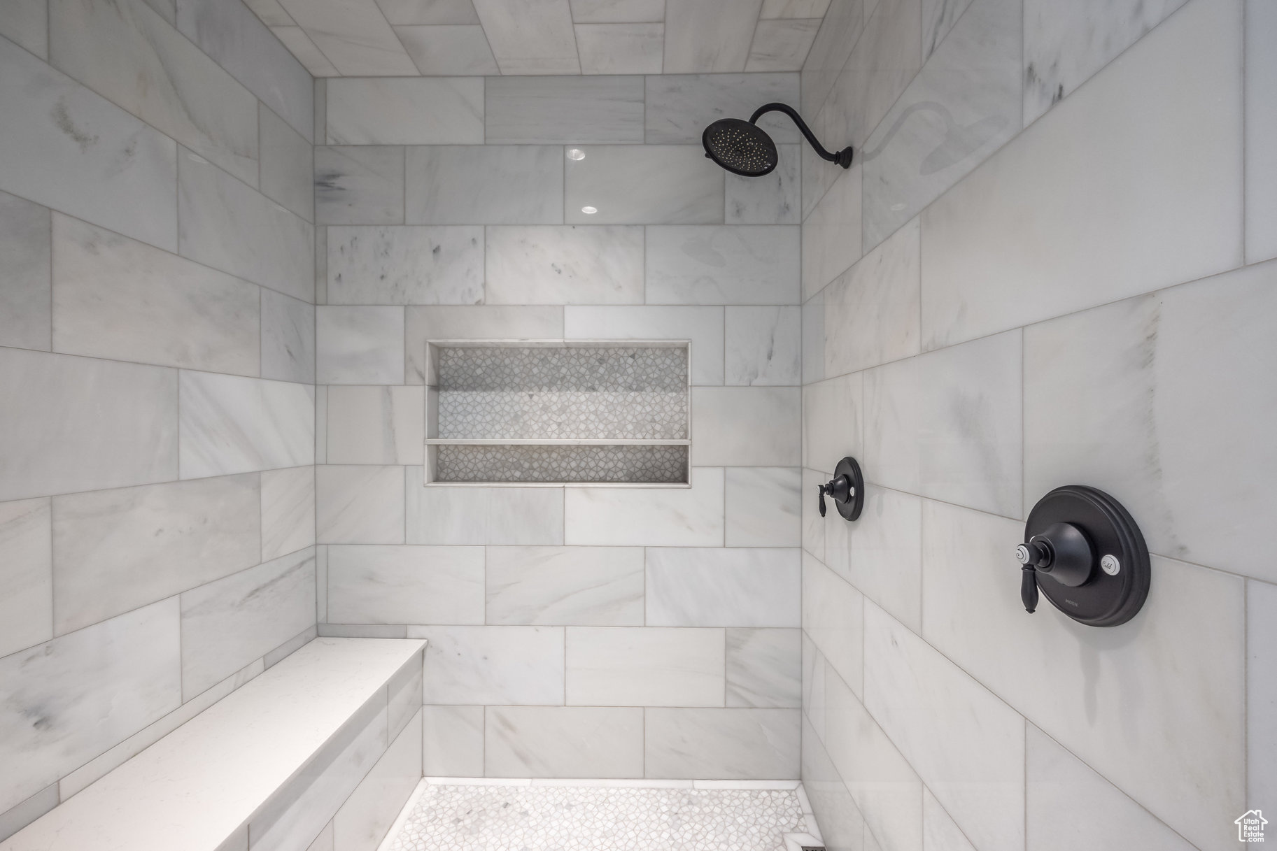 WOODLAND HILLS - Residential