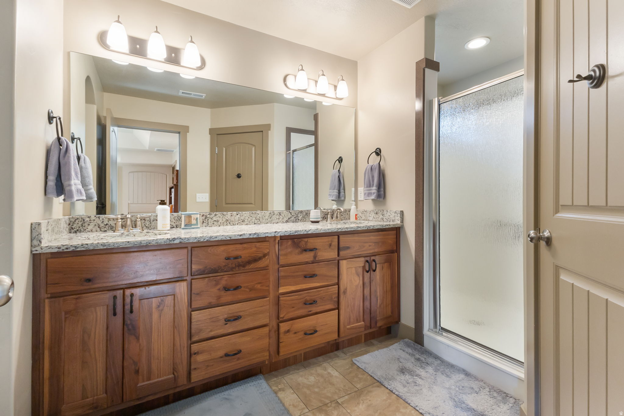 NORTH FORTY - Residential