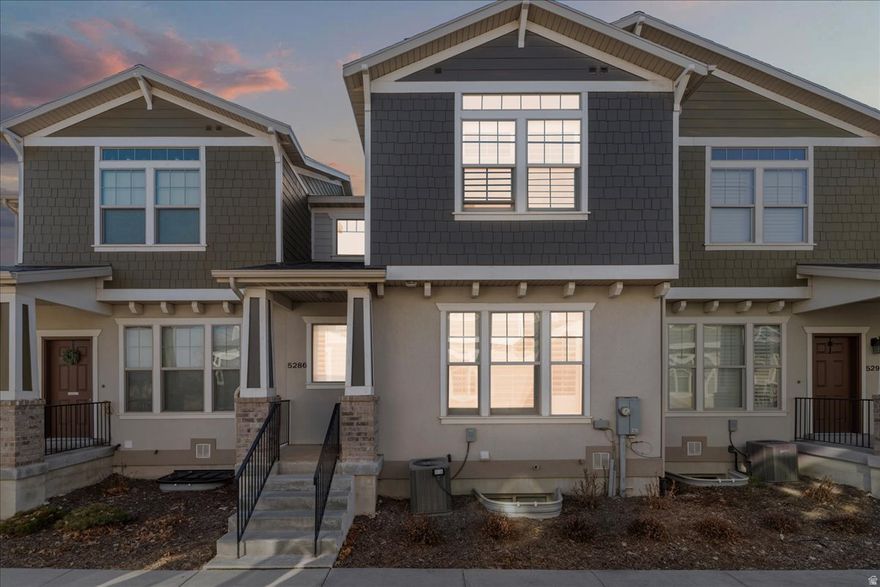 Welcome to your new 4 Beds, 3 baths, Ivory Highbury Townhome. Located in highly sought after, quiet Highbury neighborhood, located close to shopping with walking trails and parks. Walking distance to nearby elementary, and freeway makes this home an ideal home for families and first time home buyers!