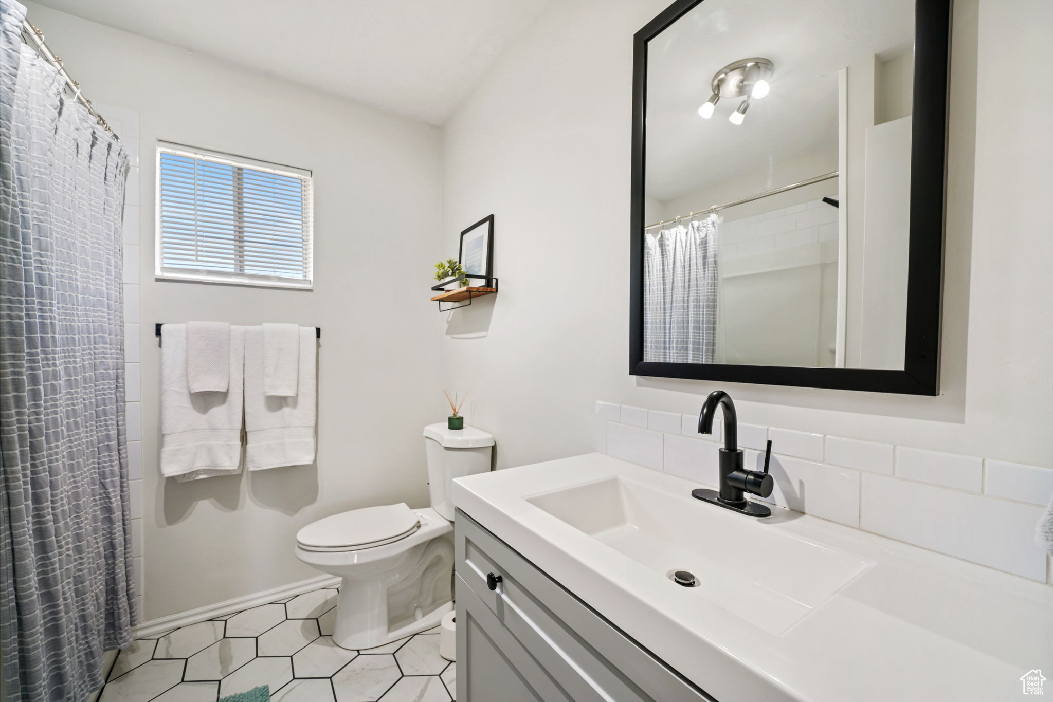 BIG FIELD SUR - Residential Income