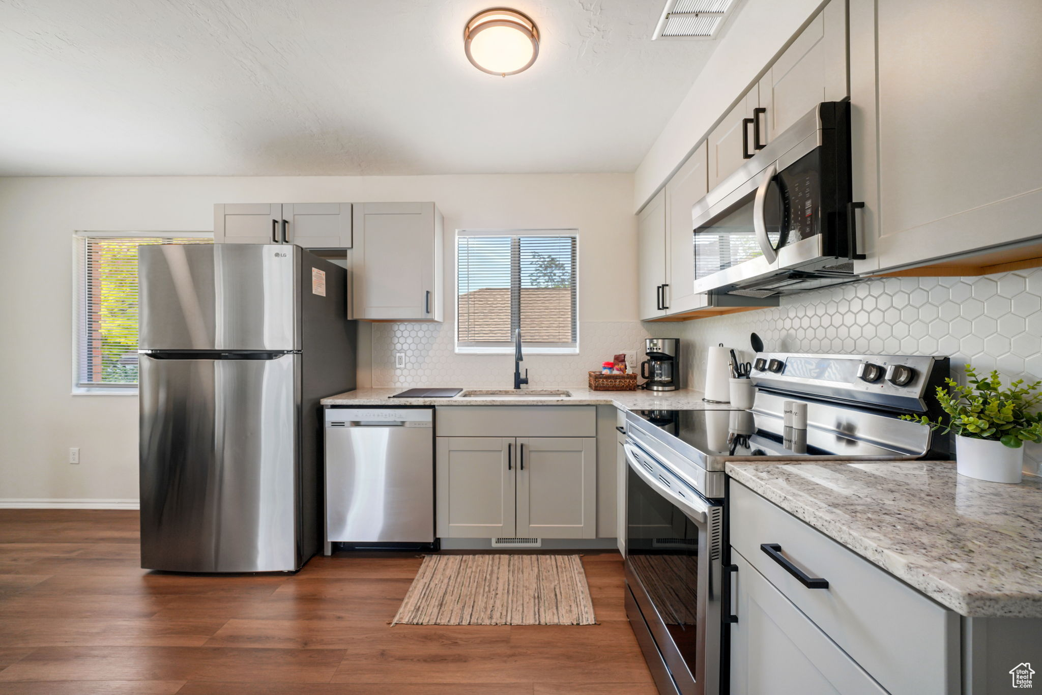 BIG FIELD SUR - Residential Income