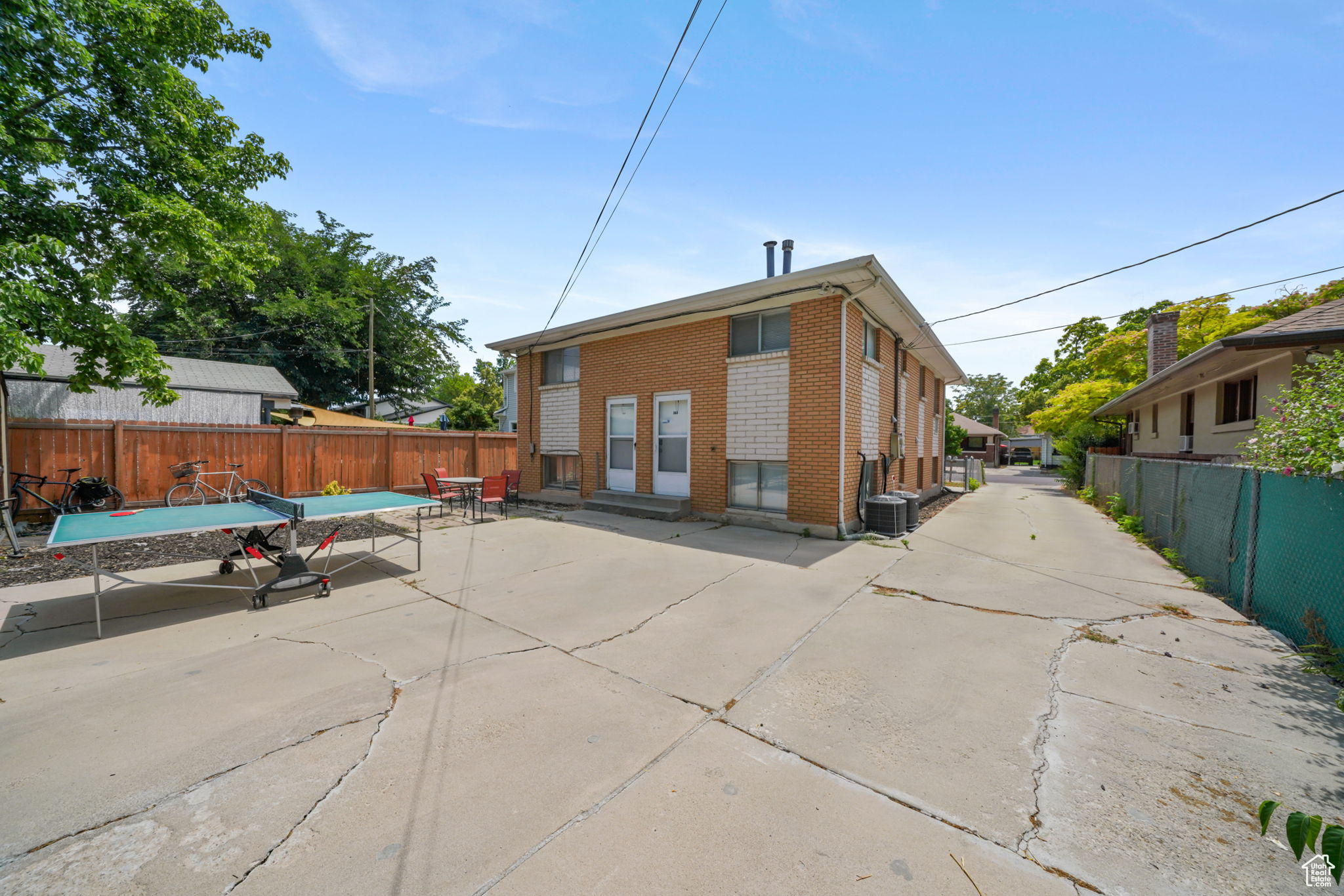 BIG FIELD SUR - Residential Income