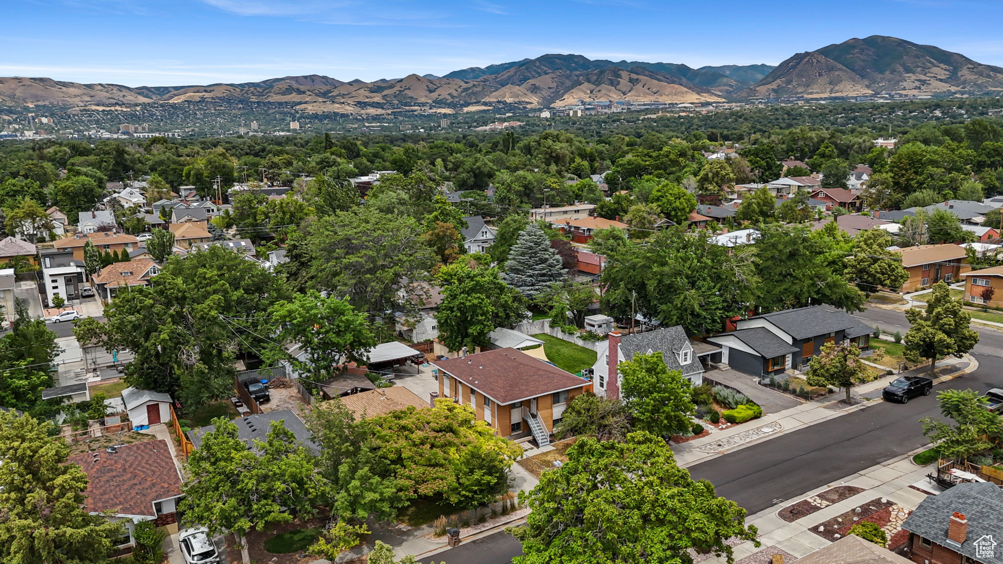 BIG FIELD SUR - Residential Income