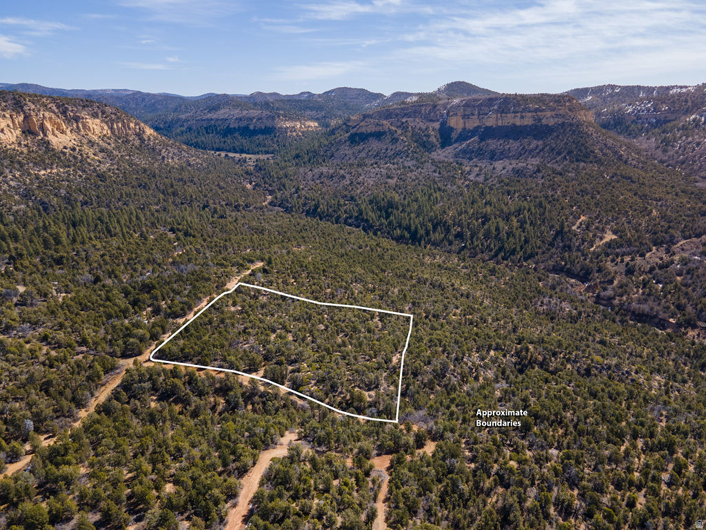 COUGAR CANYON - Land