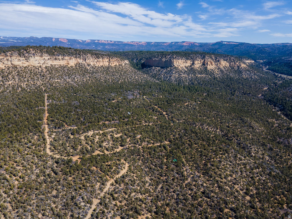 COUGAR CANYON - Land