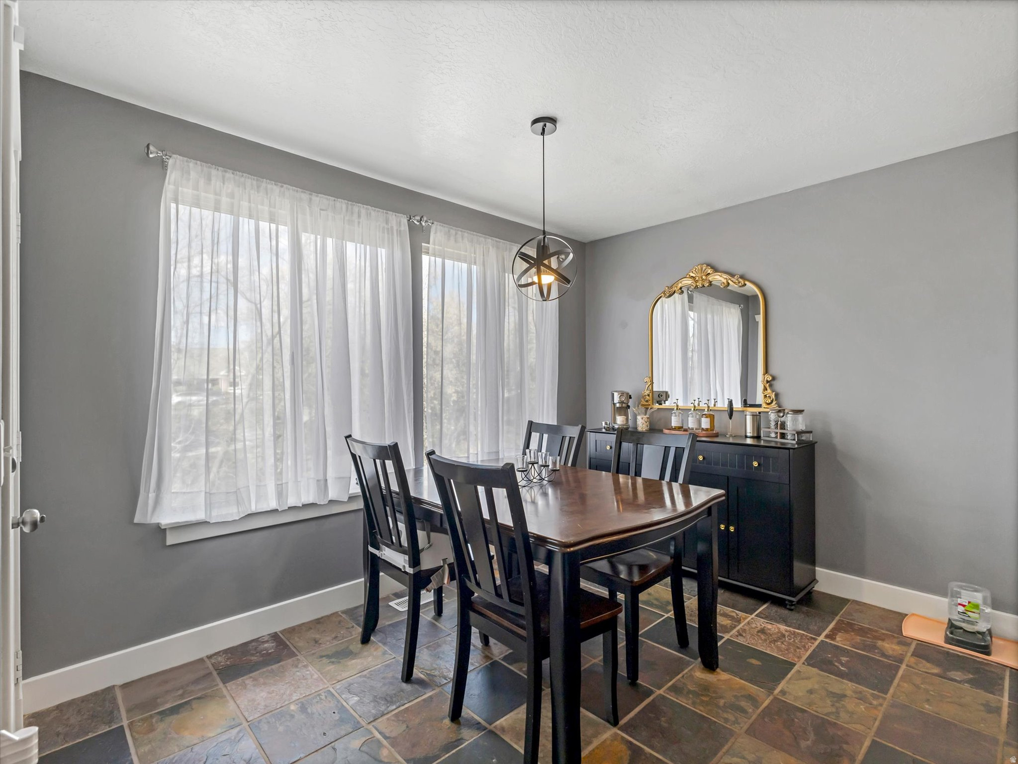 HOLMES CREEK - Residential