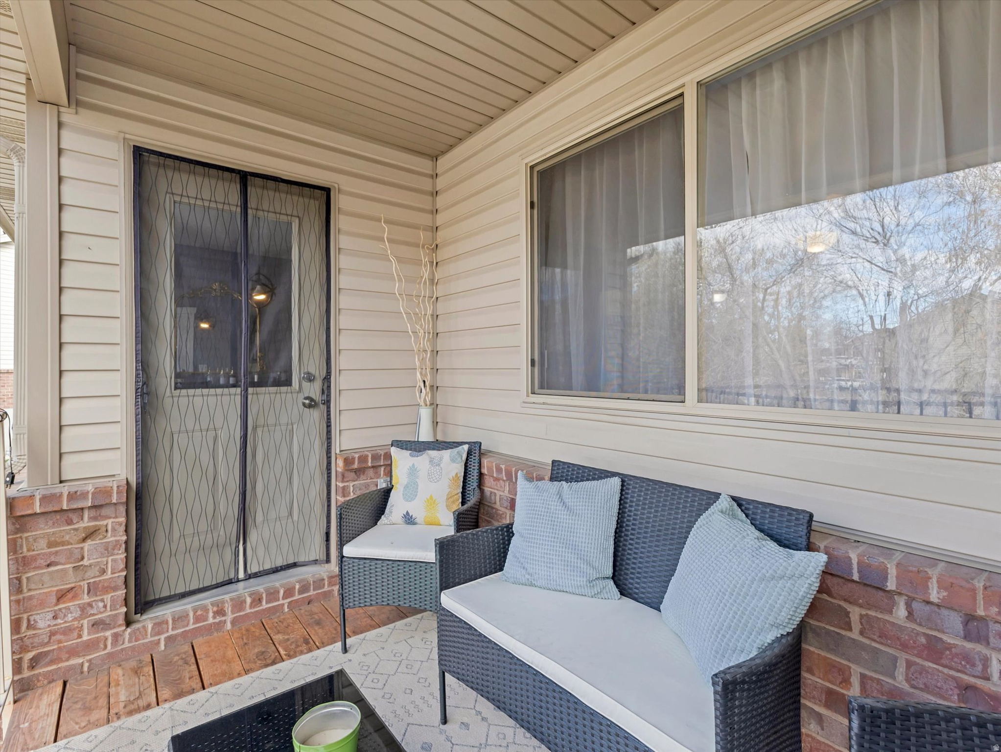 HOLMES CREEK - Residential