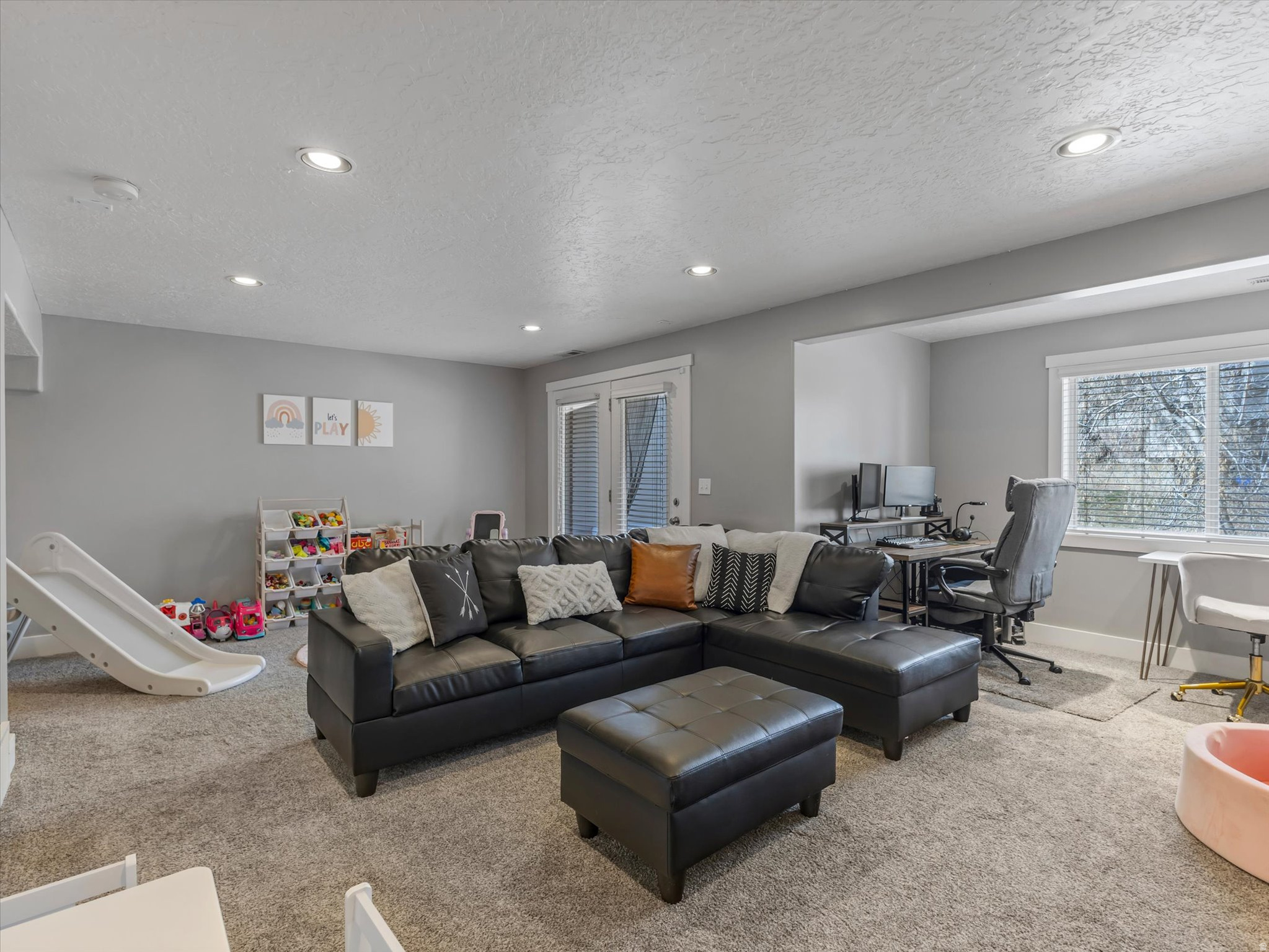 HOLMES CREEK - Residential