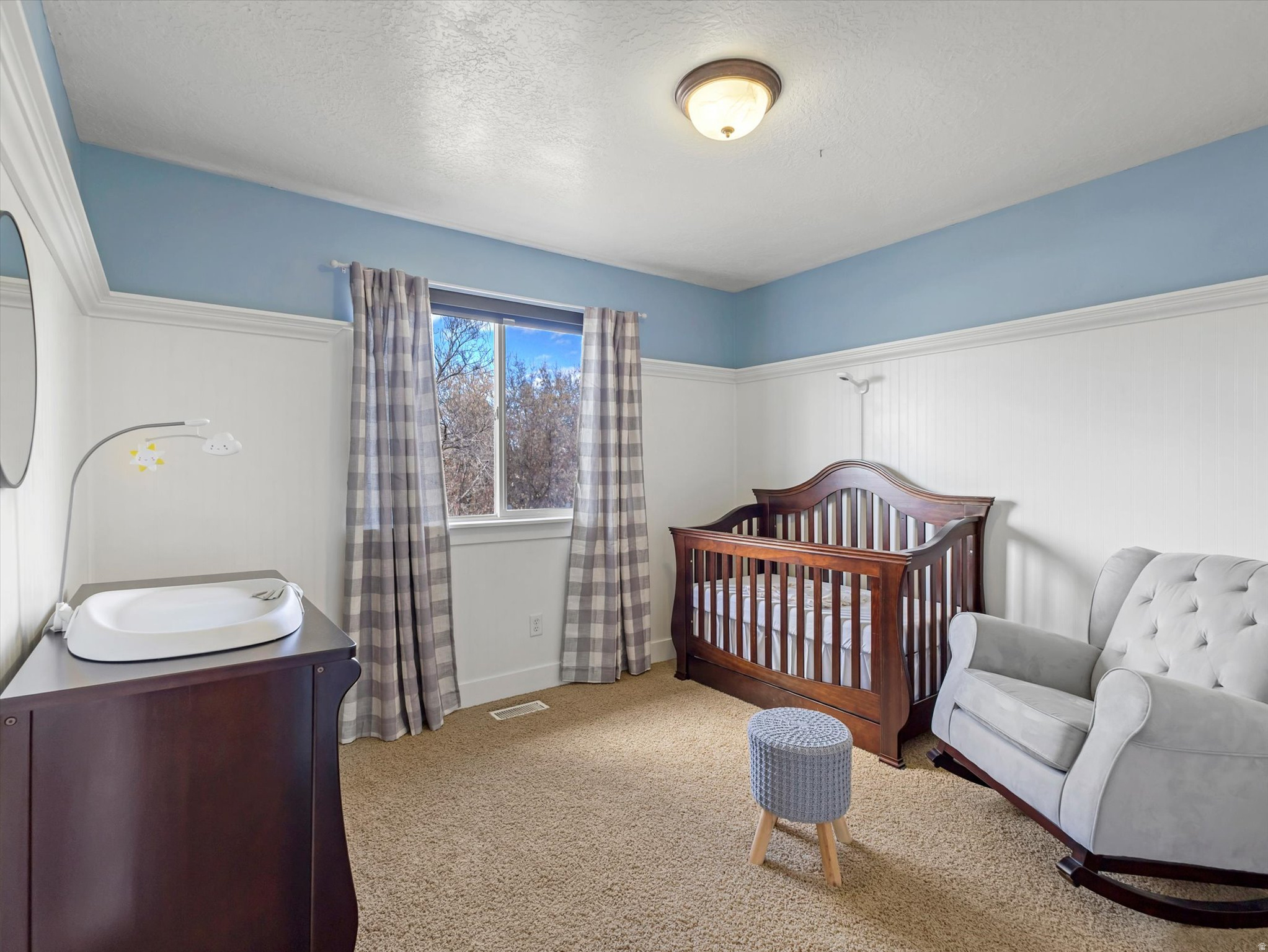 HOLMES CREEK - Residential