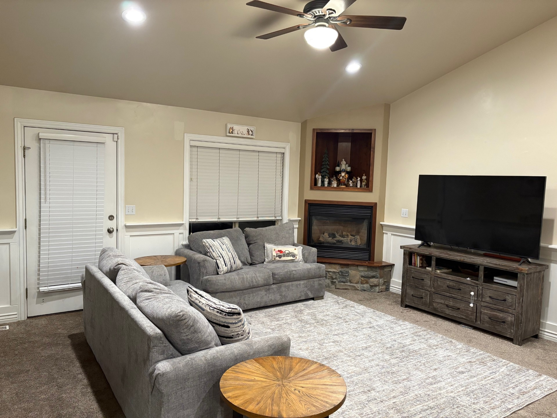 TRENT B - Residential