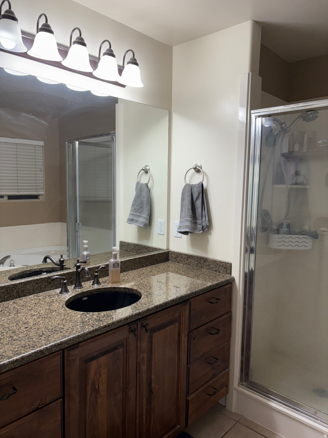 TRENT B - Residential