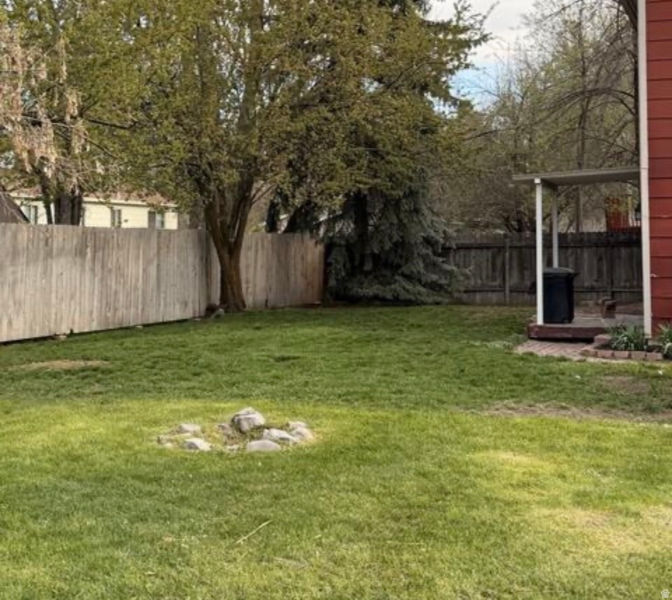 COUNTRY MANOR - Residential