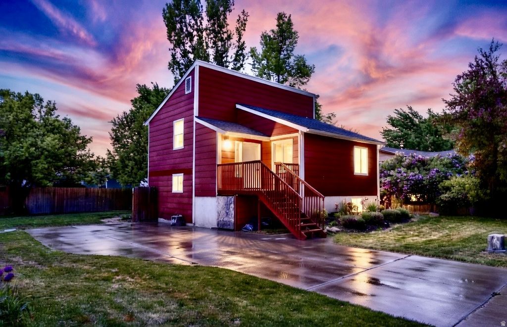 Photo of 1485 S COUNTRY MANOR DR W, Logan, UT 84321 (MLS # 2148175)