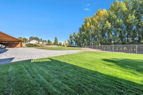 Tiny photo for 550 N 200 E, Wellsville, UT 84339 (MLS # 2120796)