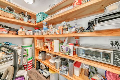 Tiny photo for 550 N 200 E, Wellsville, UT 84339 (MLS # 2120796)