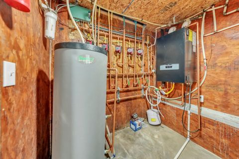 Tiny photo for 550 N 200 E, Wellsville, UT 84339 (MLS # 2120796)