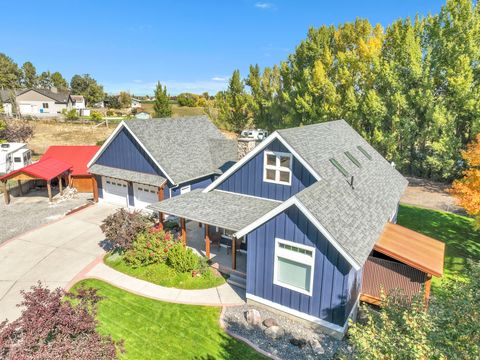 Tiny photo for 550 N 200 E, Wellsville, UT 84339 (MLS # 2120796)