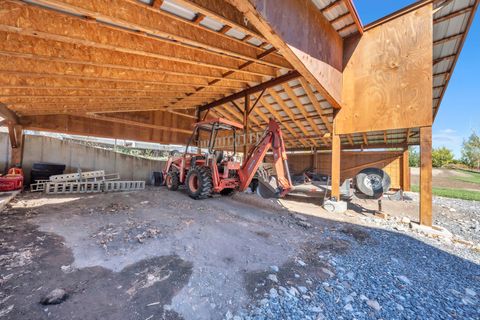 Tiny photo for 550 N 200 E, Wellsville, UT 84339 (MLS # 2120796)