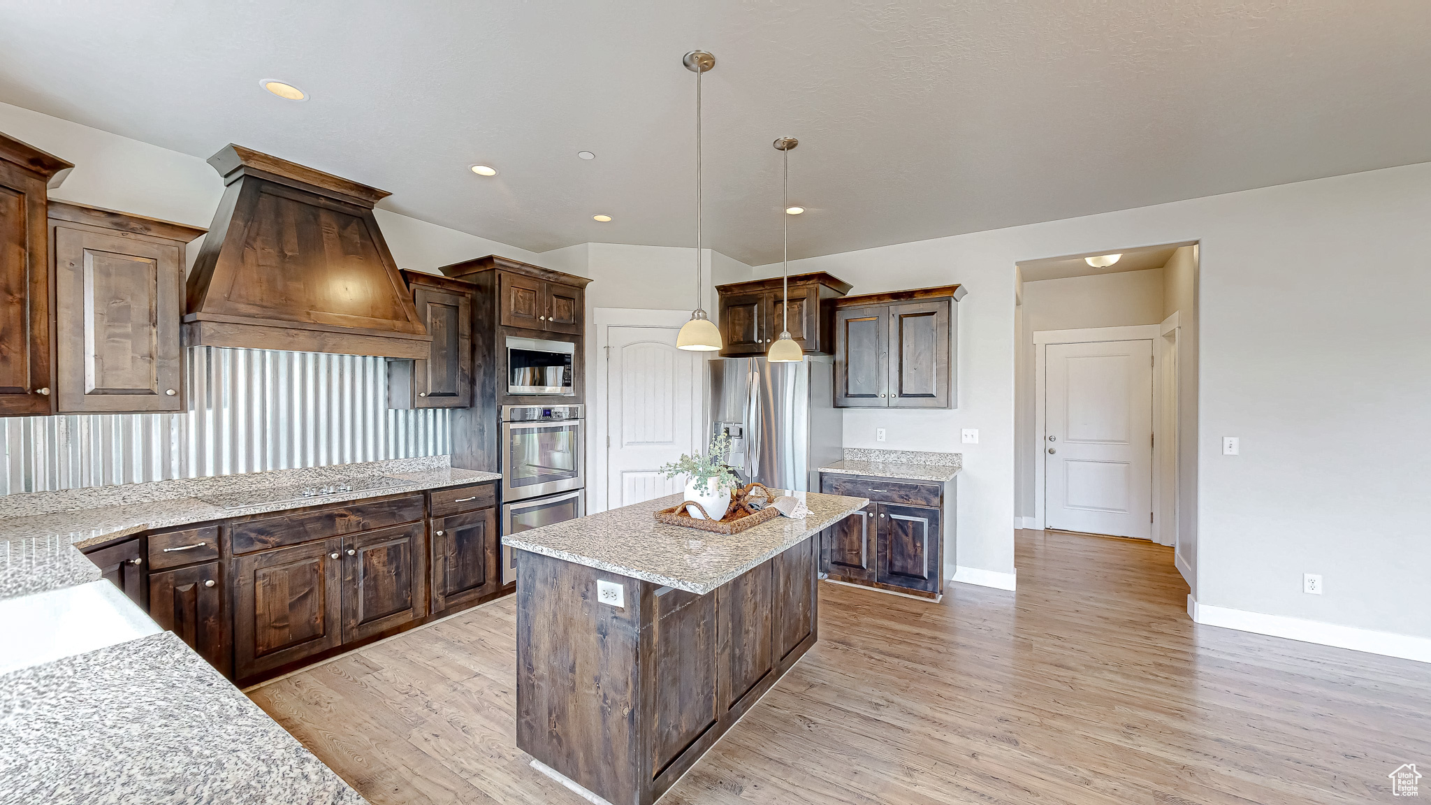 HARRISON HEIGHTS - Residential