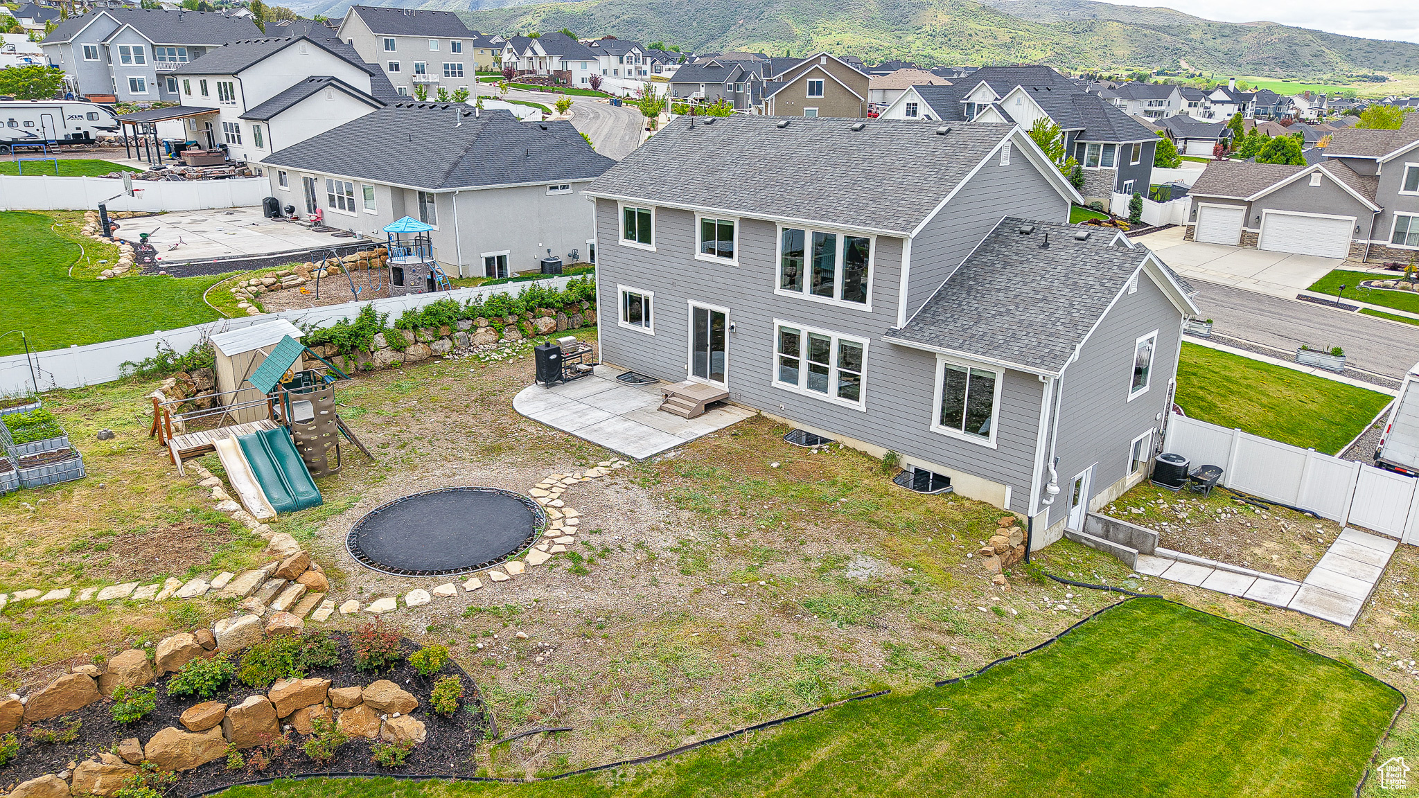 HARRISON HEIGHTS - Residential