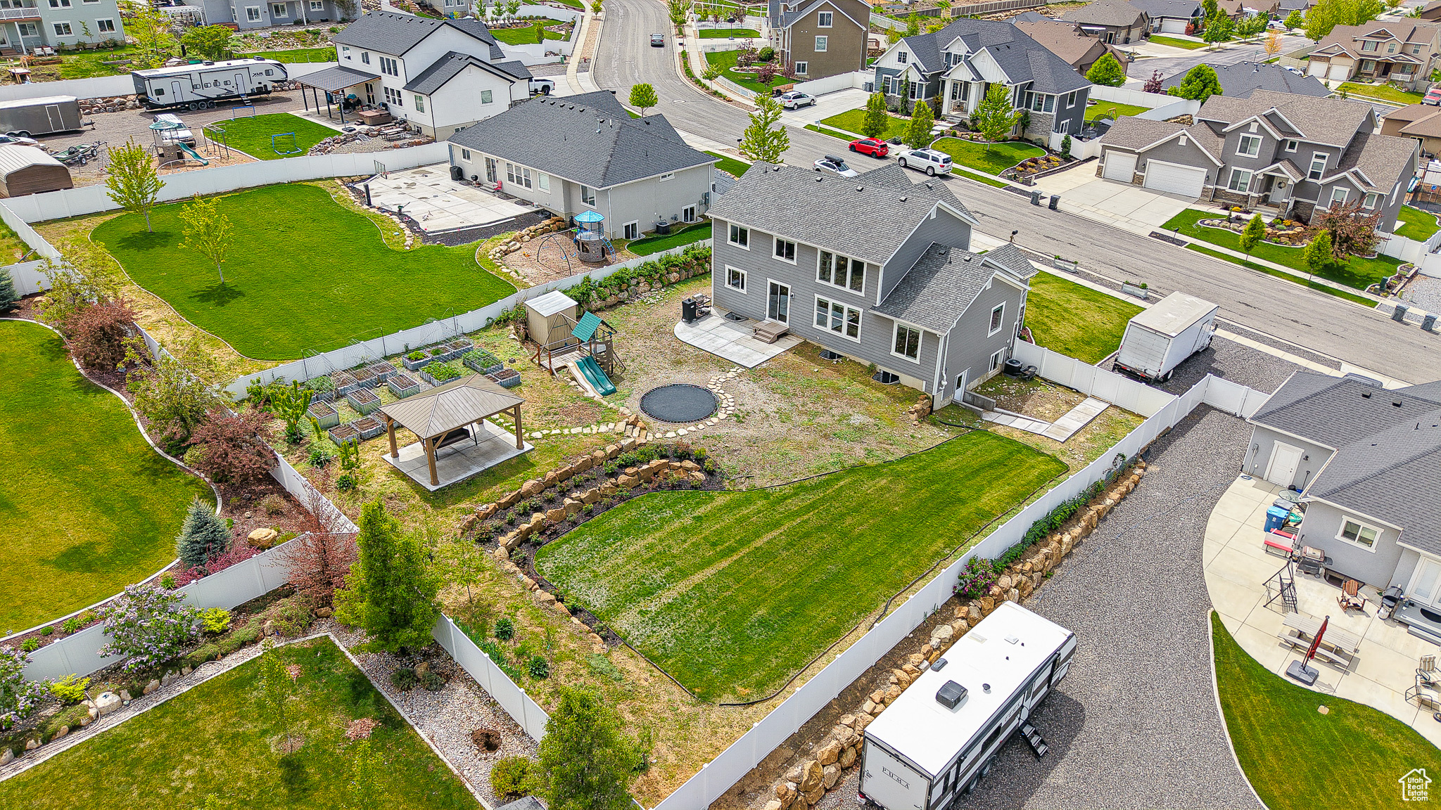 HARRISON HEIGHTS - Residential