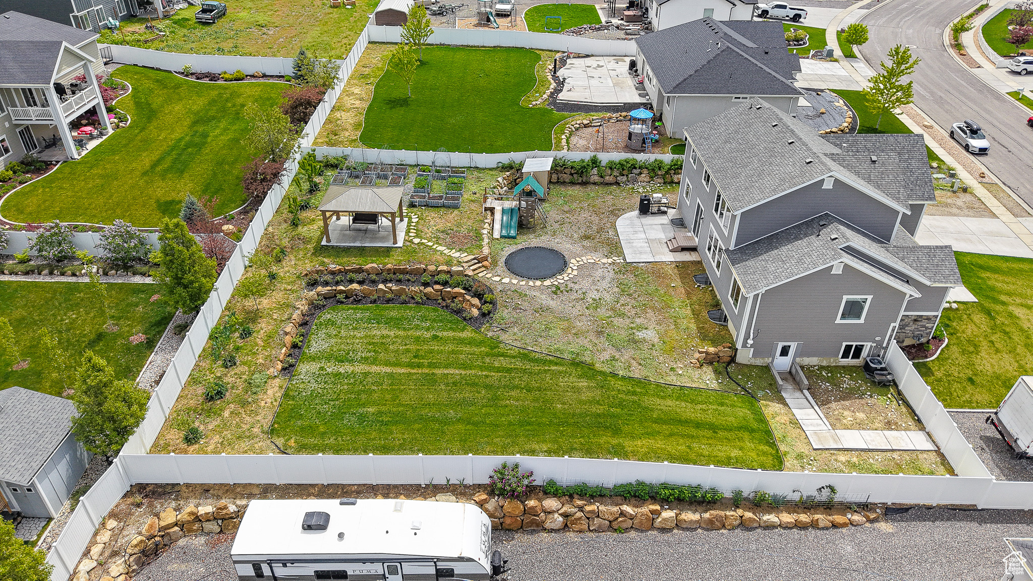 HARRISON HEIGHTS - Residential