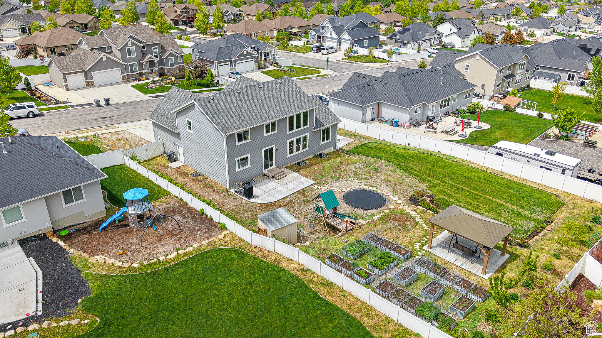 HARRISON HEIGHTS - Residential