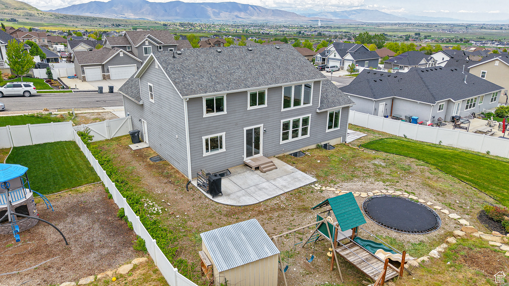 HARRISON HEIGHTS - Residential