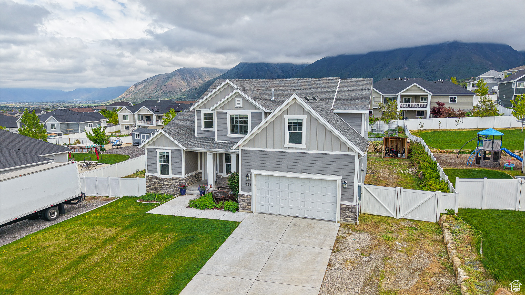 HARRISON HEIGHTS - Residential