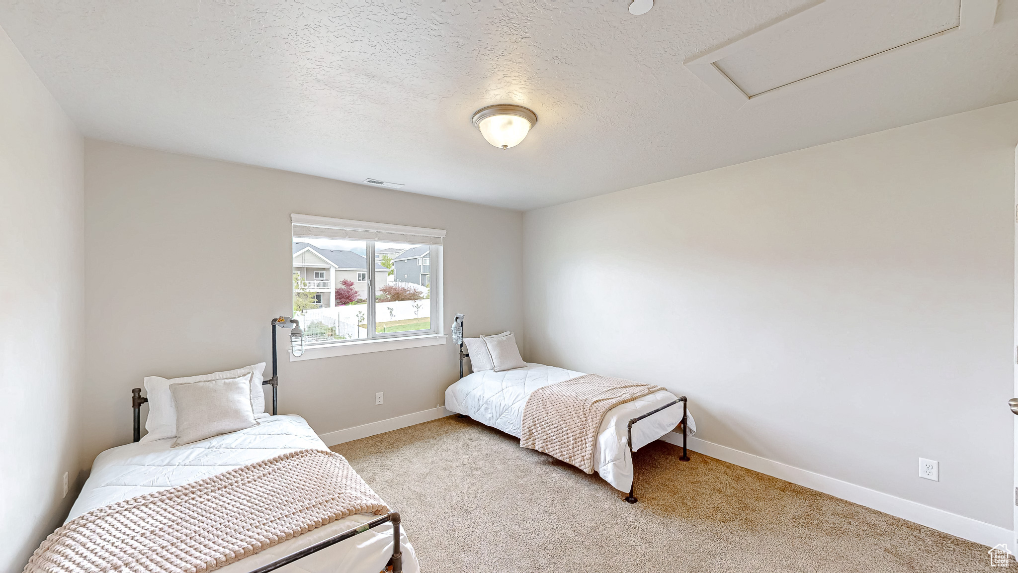 HARRISON HEIGHTS - Residential