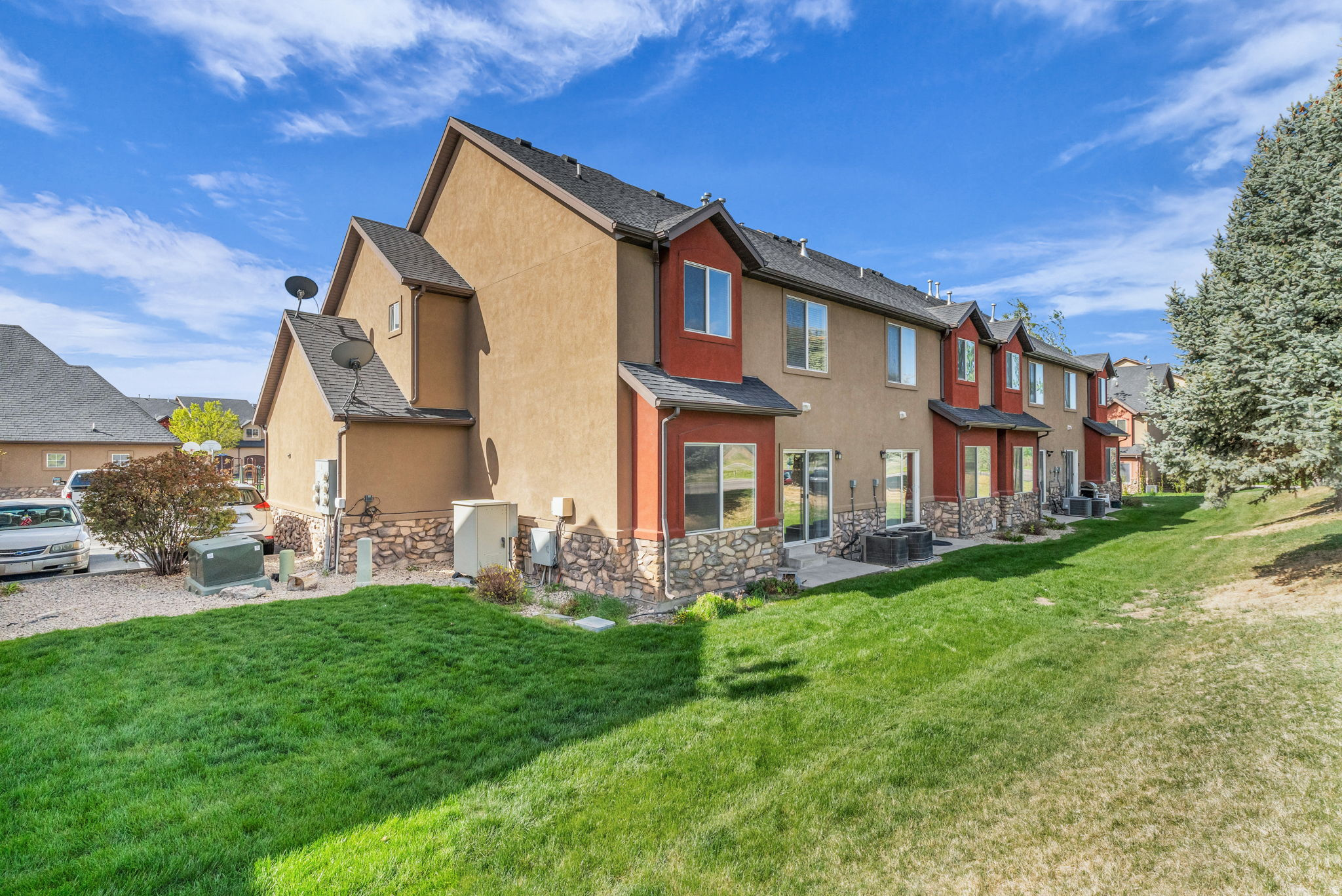 THE VILLAS AT MAPLEWOOD GROVE - Residential