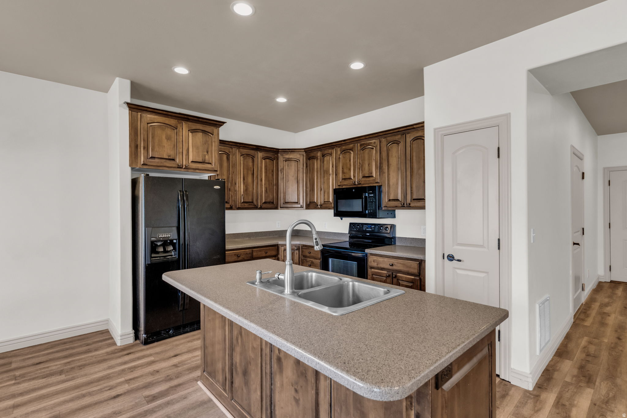 THE VILLAS AT MAPLEWOOD GROVE - Residential