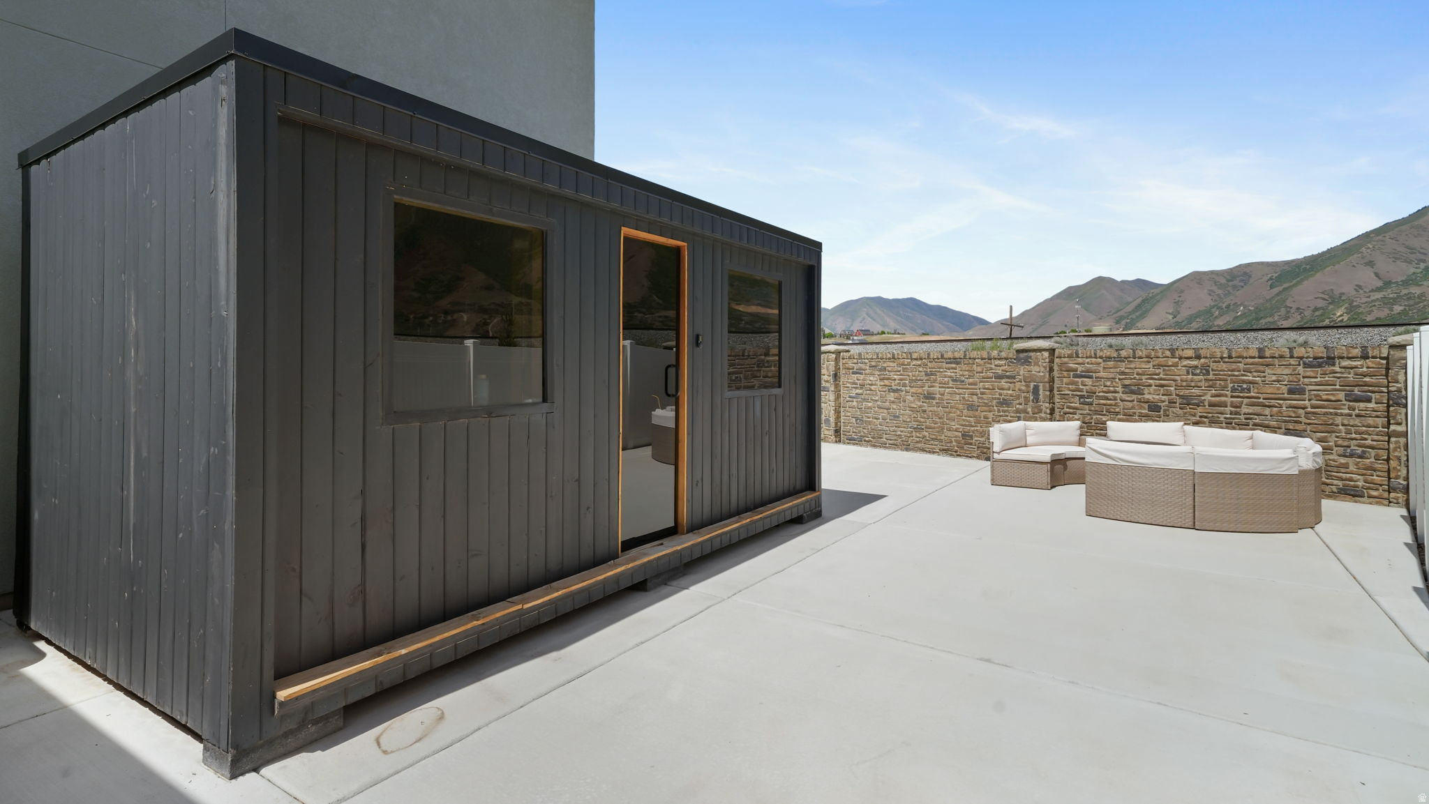 QUIET VALLEY - Residential