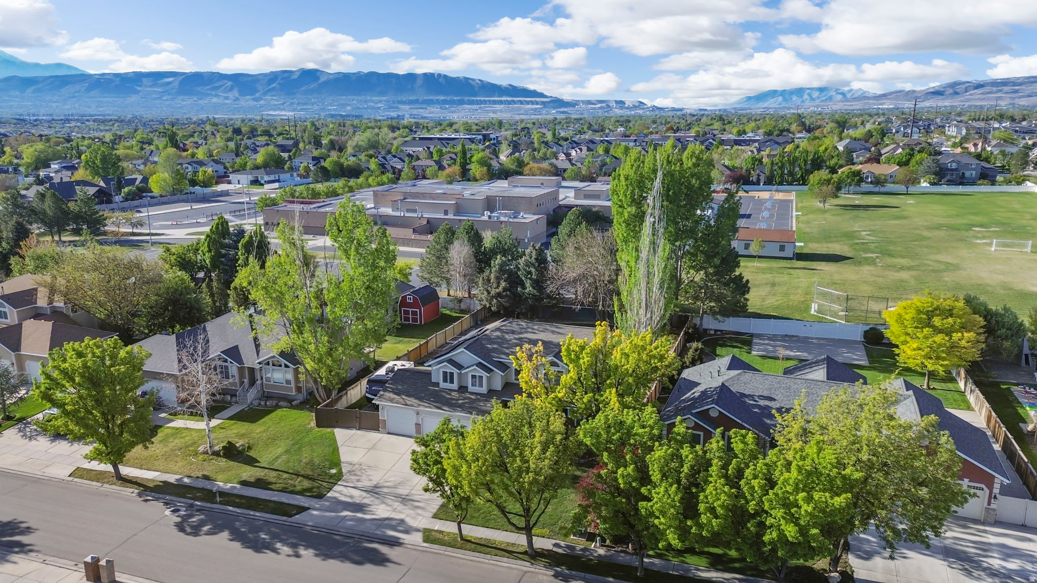 BORGS MTN VIEW ESTAT - Residential