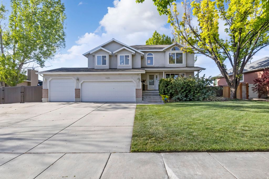 Photo of 1451 W 11150 S, South Jordan, UT 84095 (MLS # 2153713)