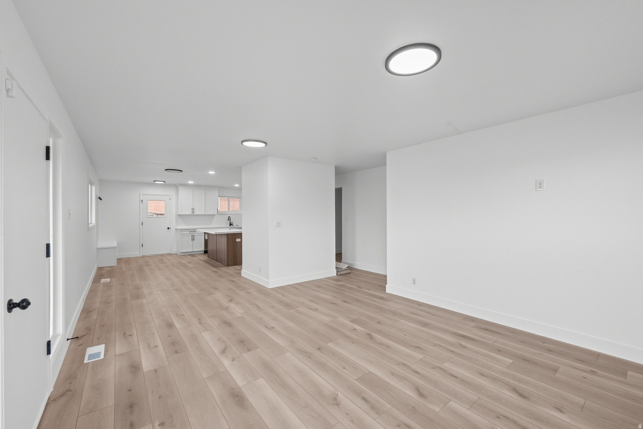 WHITE CITY - Residential