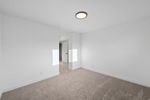 Tiny photo for 1062 E DIAMOND WAY, Sandy, UT 84094 (MLS # 2136075)