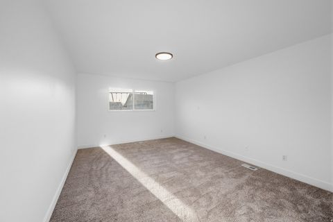 Tiny photo for 1062 E DIAMOND WAY, Sandy, UT 84094 (MLS # 2136075)