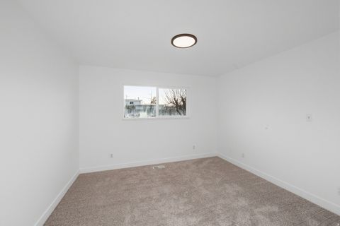 Tiny photo for 1062 E DIAMOND WAY, Sandy, UT 84094 (MLS # 2136075)