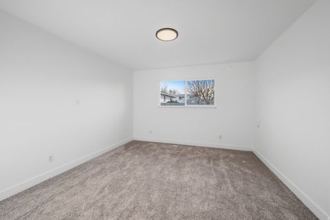 Tiny photo for 1062 E DIAMOND WAY, Sandy, UT 84094 (MLS # 2136075)