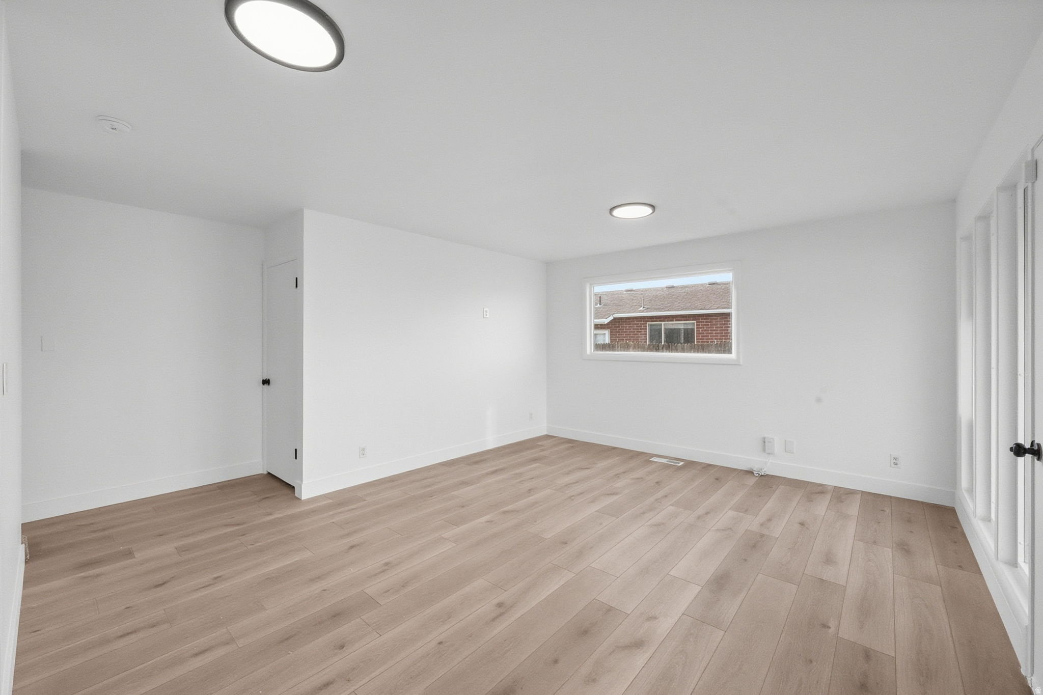 WHITE CITY - Residential