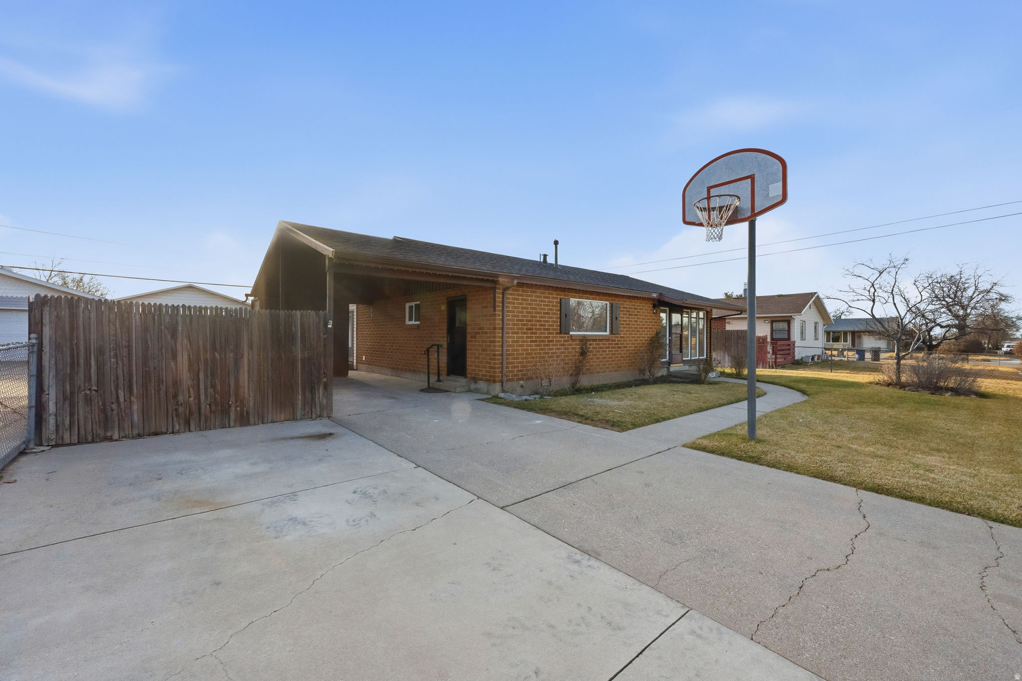 WHITE CITY - Residential