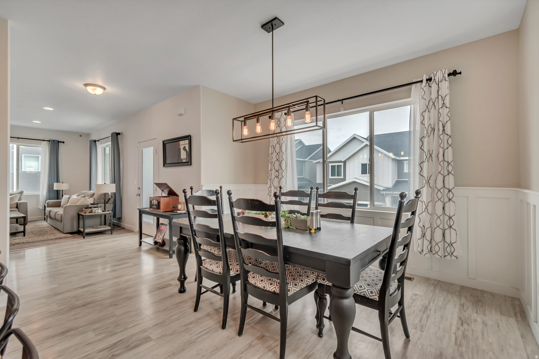 DAY RANCH TOWNS - Residential