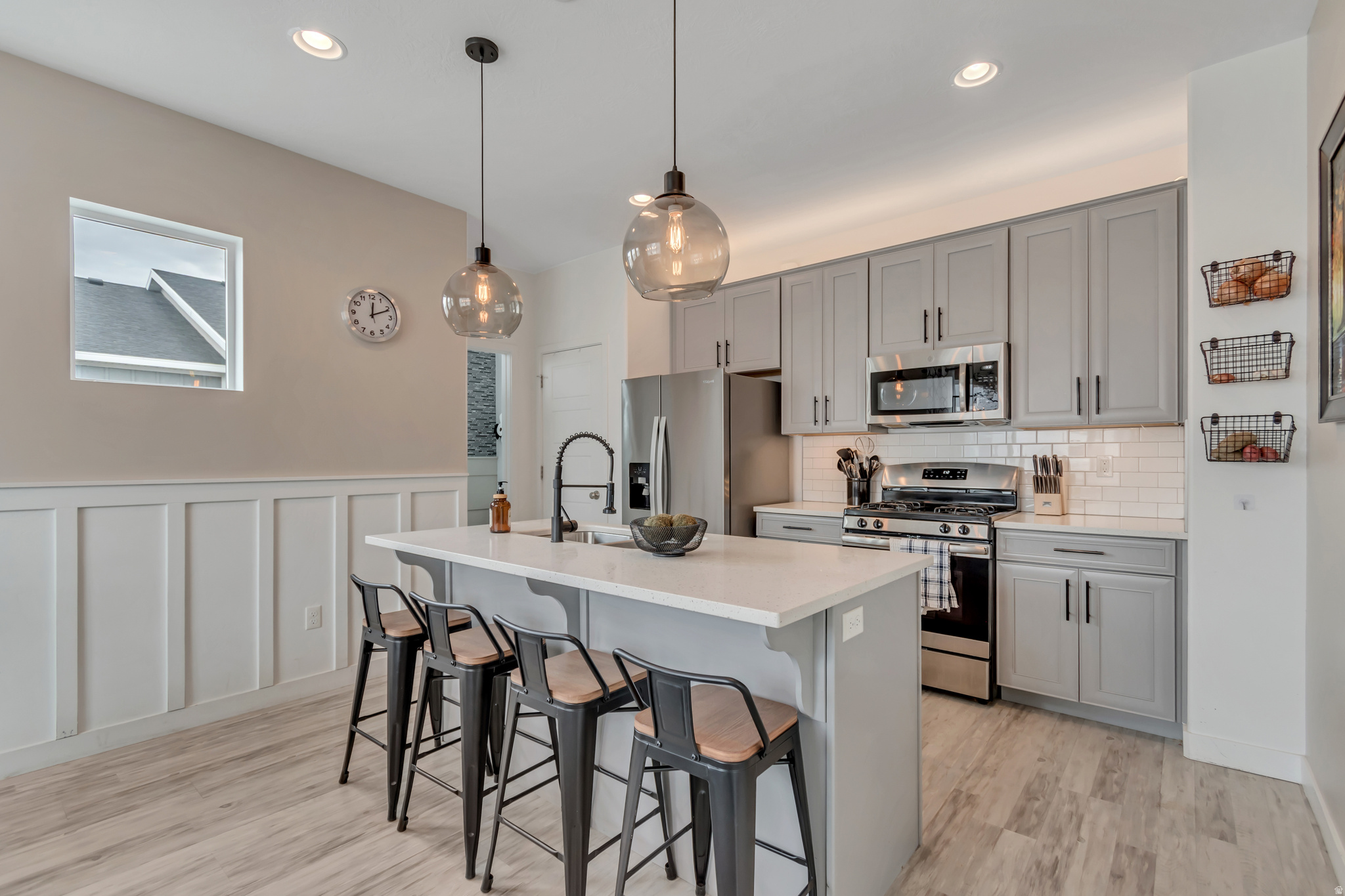 DAY RANCH TOWNS - Residential