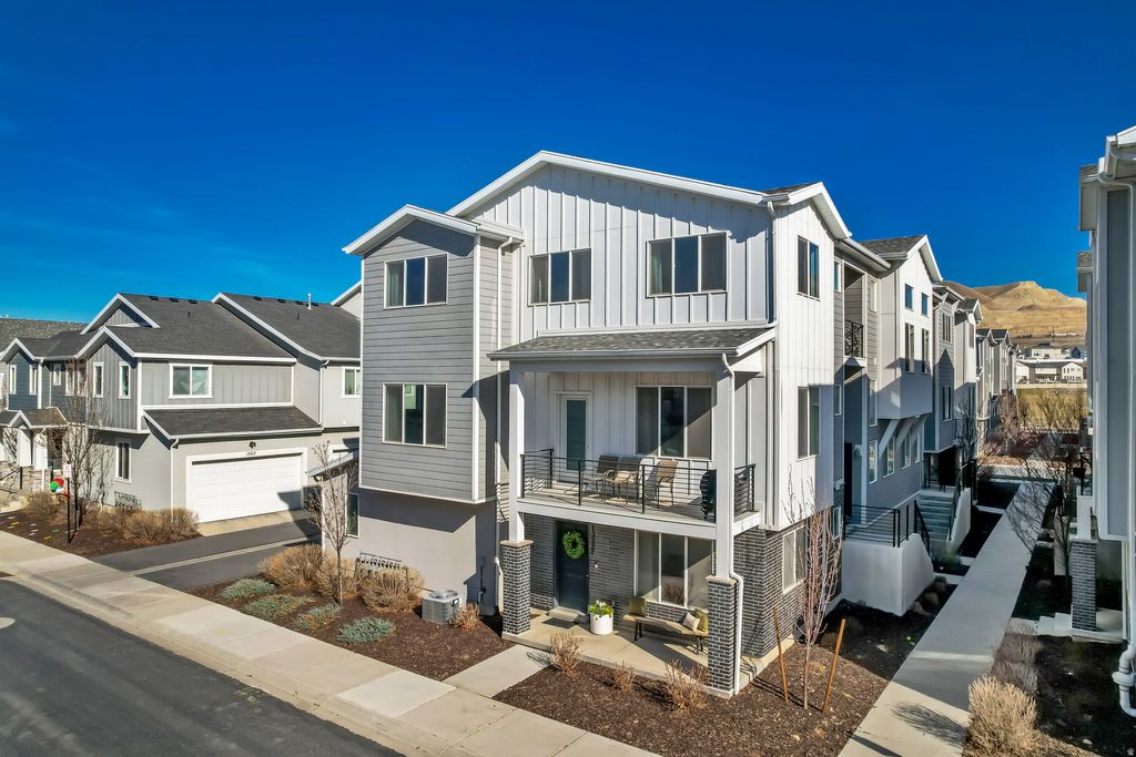 Photo of 15227 S TACK WAY, Bluffdale, UT 84065 (MLS # 2142763)