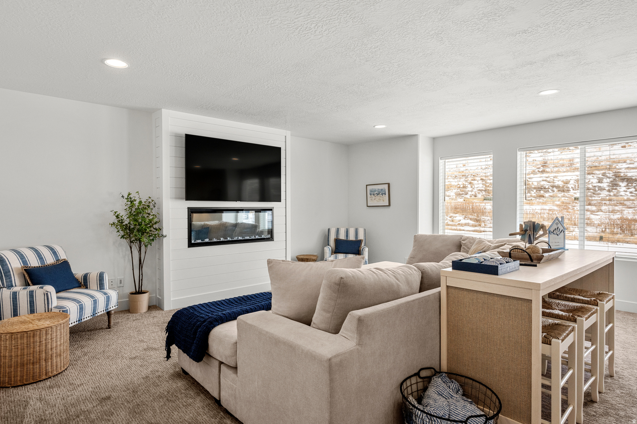 PARADISE PARKWAY - Residential