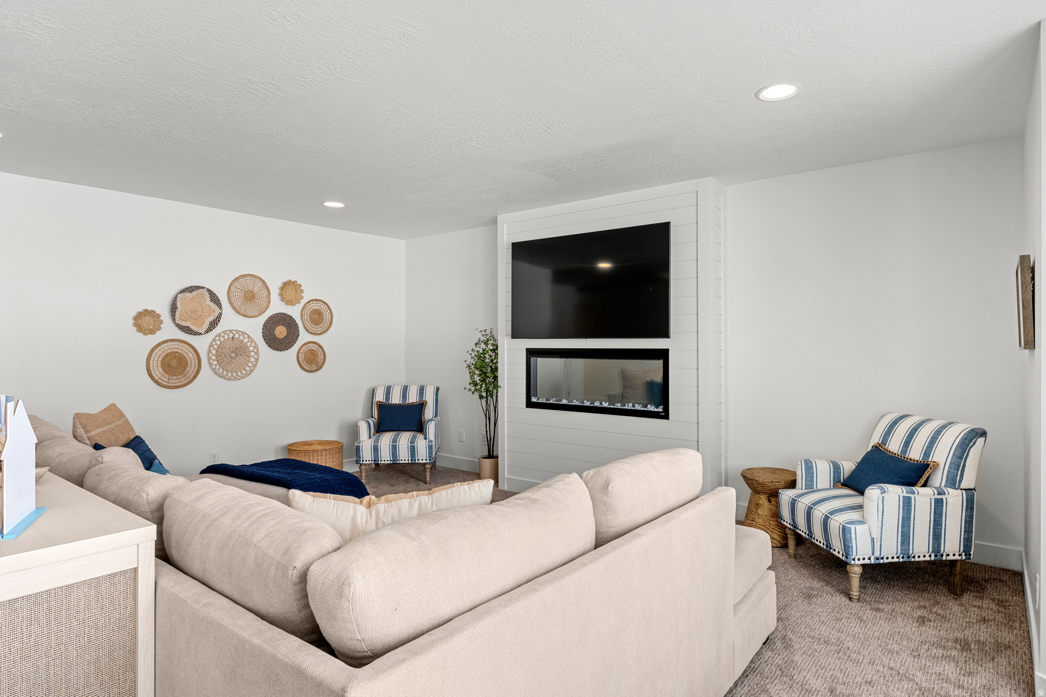 PARADISE PARKWAY - Residential